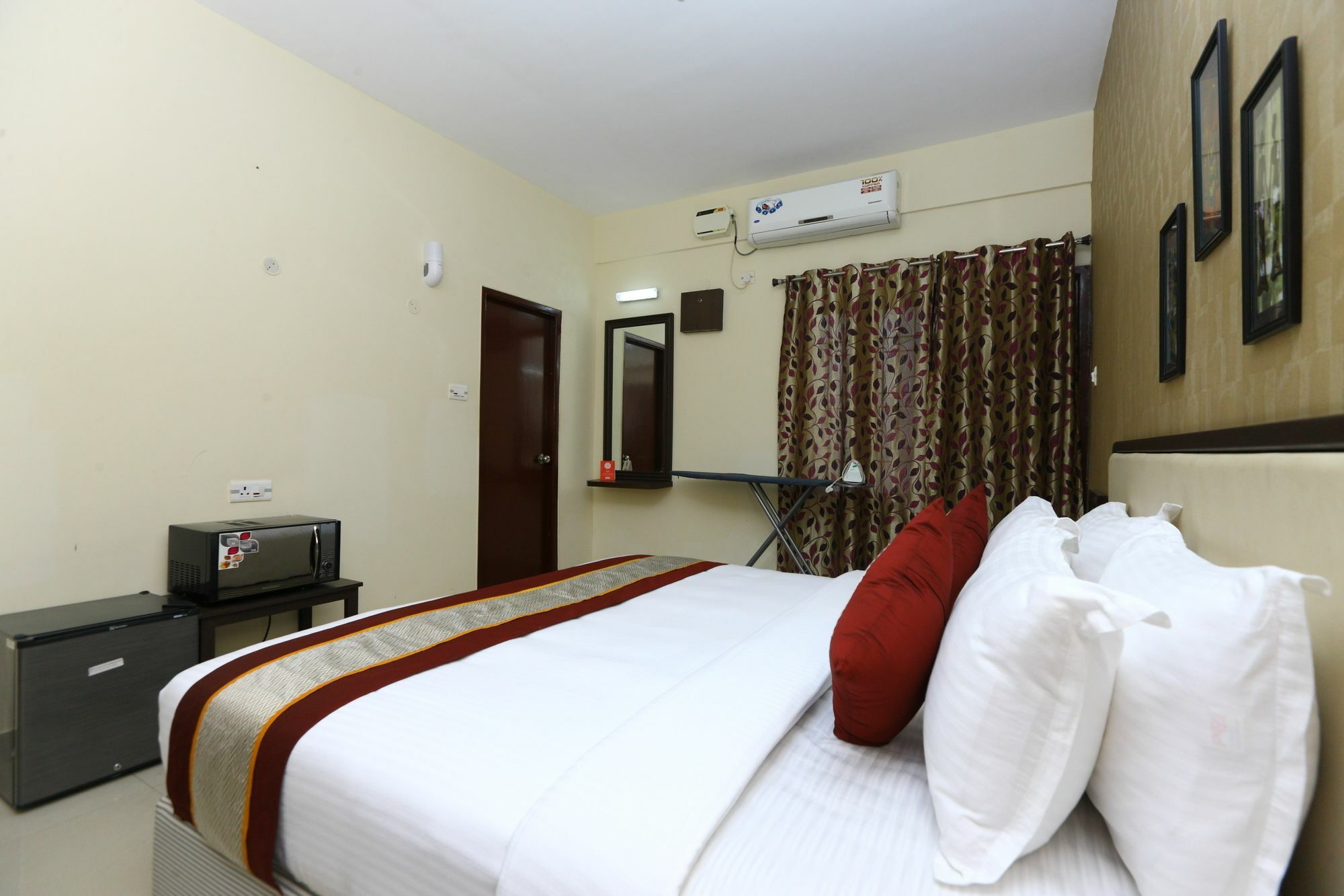Hotel Oyo 4917 Near Sathyabama University Chennai